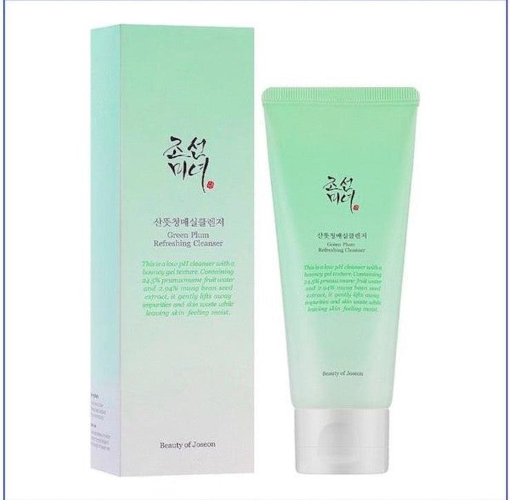 Green Plum Refreshing Cleanser